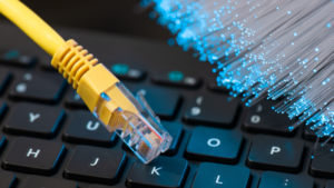 Internet de fibra óptica quais as vantagens